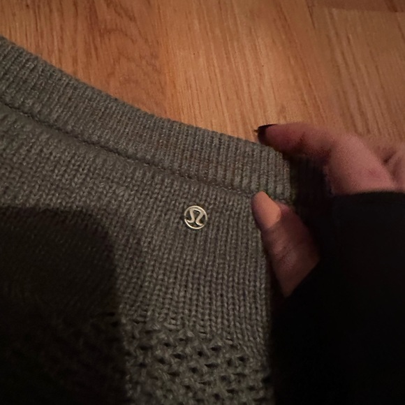 Lululemon long sleeve/sweater - Picture 2 of 2